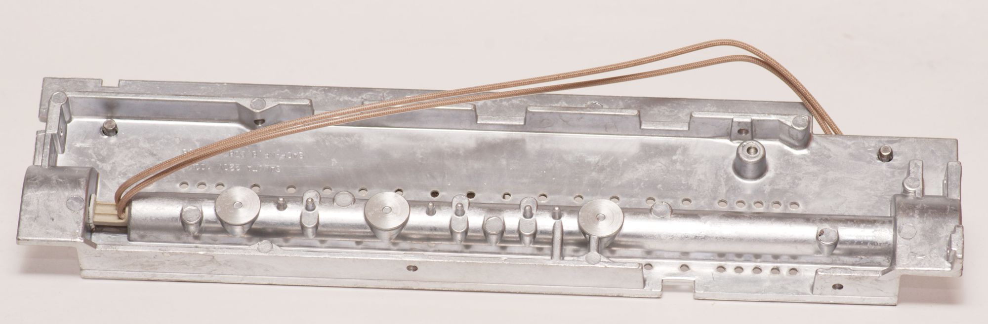 Aluplatte mit eingebauter Heizung 220V/100W