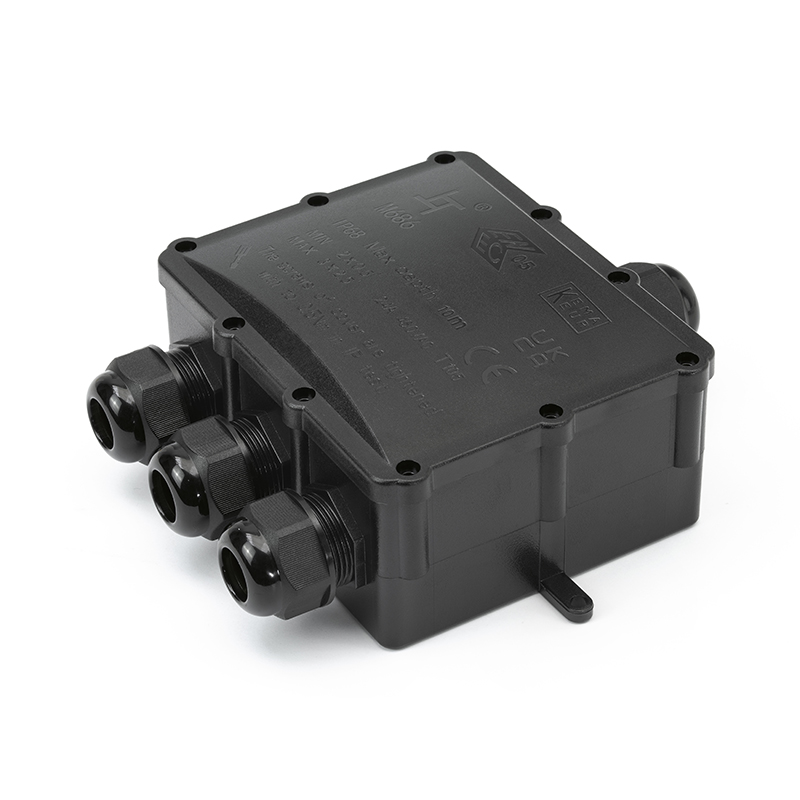 Abzweigdose für den Außenbereich 1x3 Aufputz, IP68