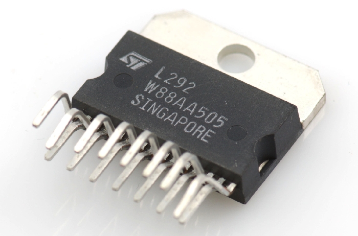 L292 Motor Driver IC, 2A
